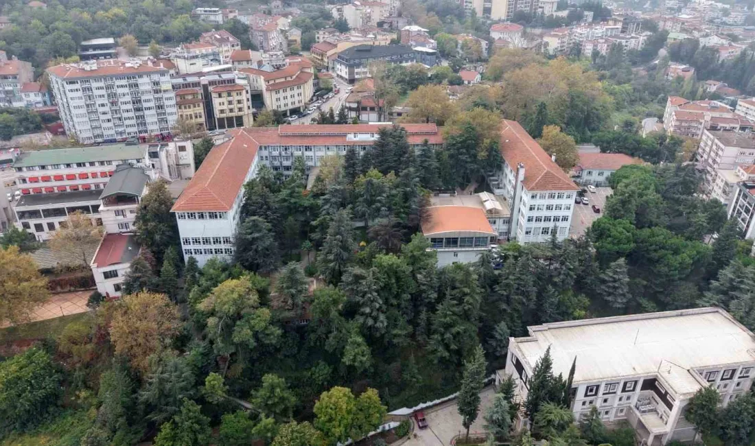 Bursa’da “Askeri Hastane” olarak bilinen Şehit Yarbay İlker Çelikcan Fizik