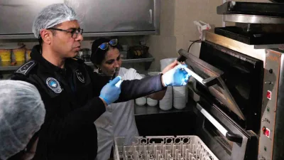 Büyükçekmece Belediyesi zabıta ekipleri tarafından ilçe genelindeki okul kantinlerinde denetim