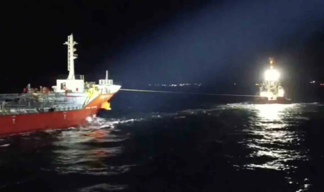 Çanakkale Boğazı’ndan geçen 118 metre uzunluğundaki ‘ORIS HELGA’ isimli kimyasal