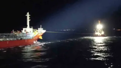 Çanakkale Boğazı’ndan geçen 118 metre uzunluğundaki ‘ORIS HELGA’ isimli kimyasal