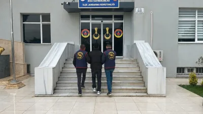 Çanakkale’de jandarma ekiplerince çeşitli suçlardan aranan 112 şüpheli yakalandı. Şüphelilerden