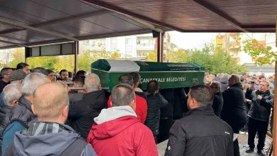 Çanakkale’de feci kazada hayatını kaybeden Efe Serin son yolculuğuna uğurlandı.