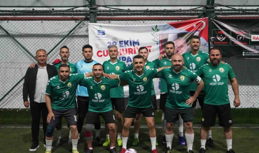 Edremit Belediyesi tarafından 29 Ekim Cumhuriyet Bayramı etkinlikleri kapsamında düzenlenen
