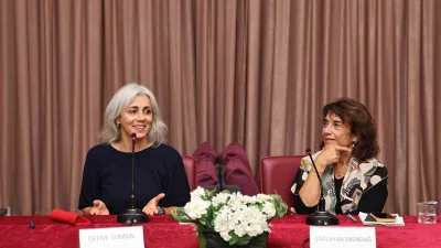 Nilüfer Belediyesi’nin düzenlediği Edebi Kazılar söyleşisinin konuğu Defne Suman oldu.