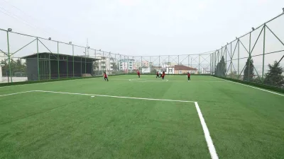 Dilovası Belediye Başkanı Ramazan Ömeroğlu, Diliskelesi Mahallesi’nde yenileme çalışmaları devam