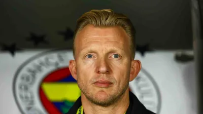 Fenerbahçe Teknik Sorumlusu Dirk Kuyt, Galatasaray derbisinin 11’ine göre 1’i