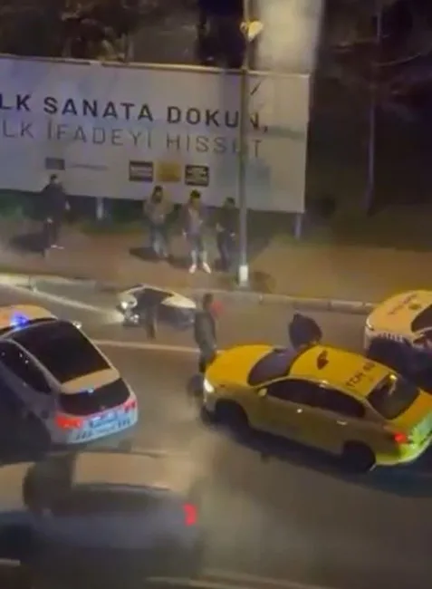 İstanbul’un Esenyurt ilçesinde polisin ’dur’ ihtarına uymayan motosikletli şahıs kaçmaya