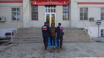Edirne’nin Uzunköprü ilçesinde düzensiz göçle mücadele kapsamında gerçekleştirilen çalışmalarda, farklı
