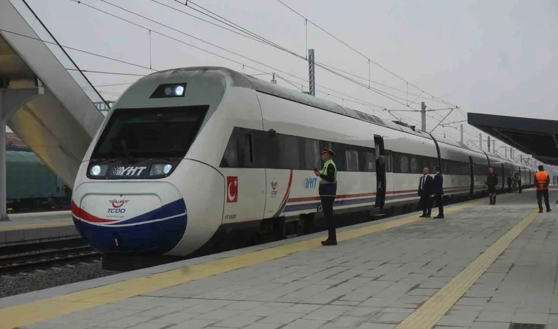 Edirne’de Çerkezköy-Kapıkule Hızlı Tren Hattı’nın ilk seferi gerçekleştirildi. Hızlı tren