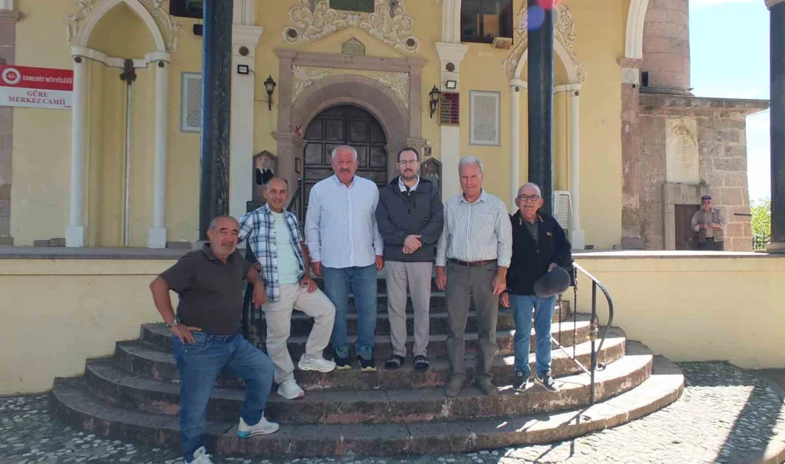 Edremit ilçesinde, turistik Güre Mahallesinde yer alan tarihi Merkez Camii
