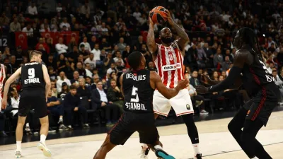 Euroleague’in 8. haftasında Beşiktaş, sahasında karşılaştığı Yunan ekibi Olympiakos’a 81-73