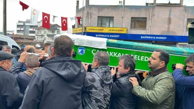 Çanakkale’deki feci kazada hayatını kaybeden sürücü son yolculuğuna uğurlandı. Kaza,