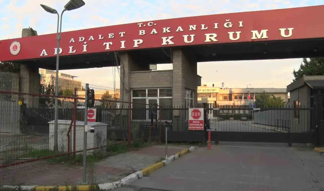 Kocaeli’nin Gebze ilçesinde araç içindeyken sele kapılarak sürüklenen ve cansız