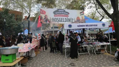 Balıkesir’in Gönen ilçesinde, Gazze’deki ihtiyaç sahiplerine destek olmak amacıyla yardım