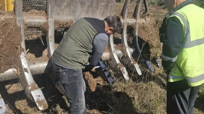 Balıkesir’in Gönen ilçesinde oluşturulacak 250 hektarlık endüstriyel plantasyon sahasında yürütülen