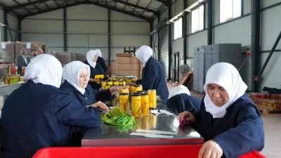 Gürsu Sebze ve Meyve Pazarlama Kooperatifi Başkanı Kamil Dönmez, üç
