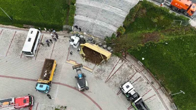İstanbul Eyüpsultan’da, Hasdal-Okmeydanı Bağlantı Yolu’nda sürücüsünün direksiyon hakimiyetini kaybettiği hafriyat