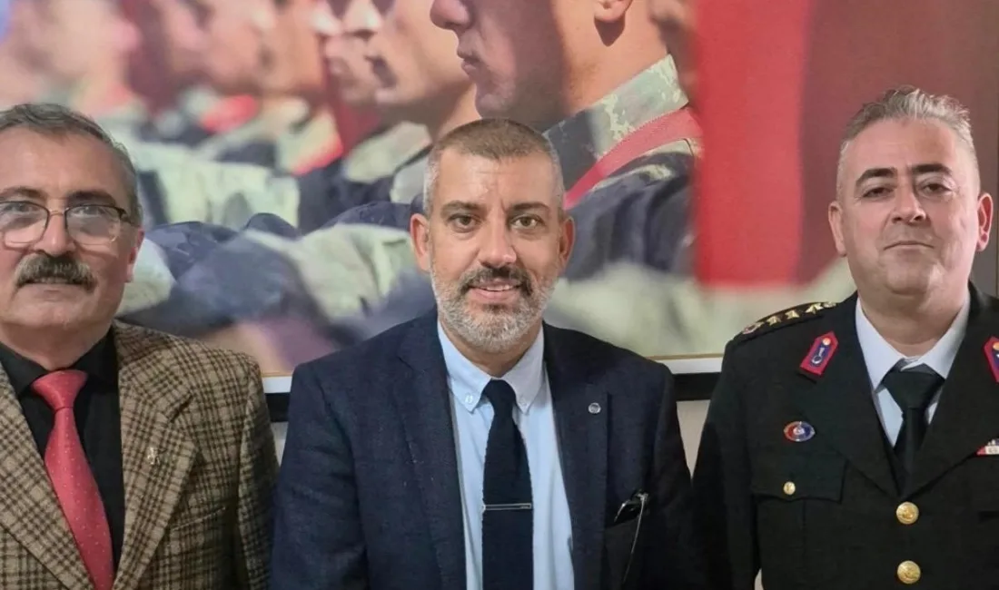 Balıkesir’in Edremit ilçesinde iş insanı Egemen Mehmet Ertaş, oğlu Muhammed