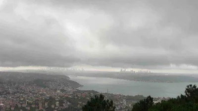 İstanbul’da gece saatlerinden itibaren etkisini artıran sağanak yağışın ardından Boğaz’ın