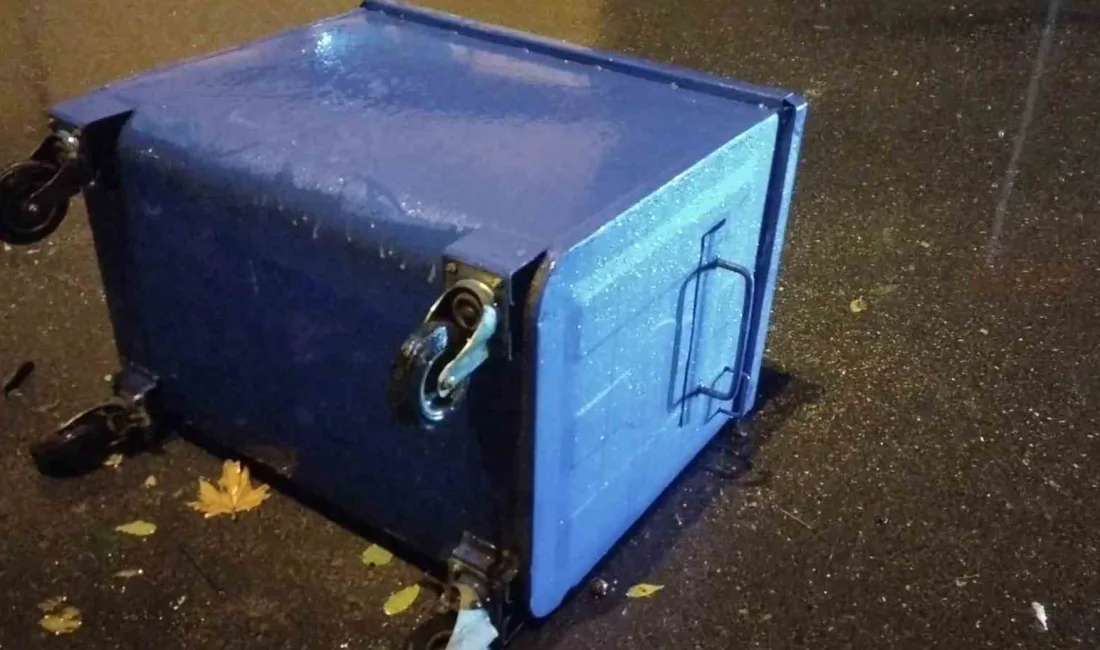 İstanbul’da sabah saatlerinde başlayan sağanak yağış etkisini arttırarak devam ediyor.