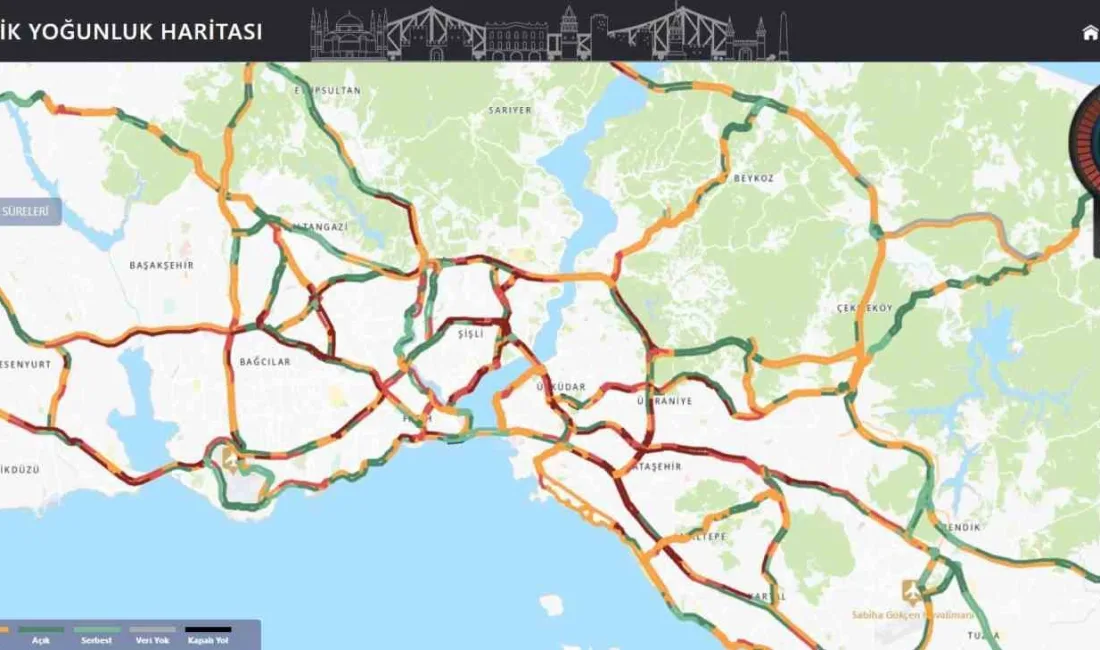 İstanbul’da sağanak yağış nedeniyle trafik durma noktasına geldi. İstanbul Büyükşehir