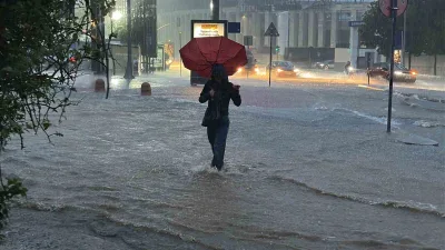 İstanbul’da son yılların en büyük yağışı etkili oldu. Kentin birçok