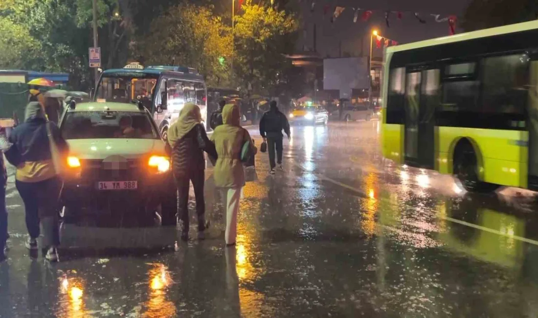 Meteoroloji Genel Müdürlüğü’nün uyarılarının ardından sabahın ilk saatlerinden itibaren İstanbul’da