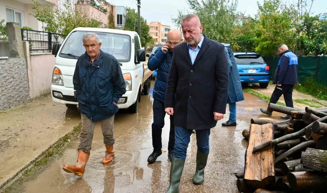 Karacabey’de etkili olan aşırı yağışların ardından belediye ekipleri ve ilgili