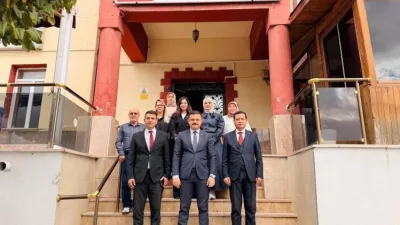 Bilecik’in Gölpazarı ilçesinde Kaymakam Onur Titiz, İlçe Millî Eğitim Müdürlüğü
