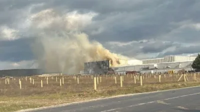 Kırklareli’nin Vize ilçesinde bir ilaç fabrikasının depo bölümünde çıkan yangın,