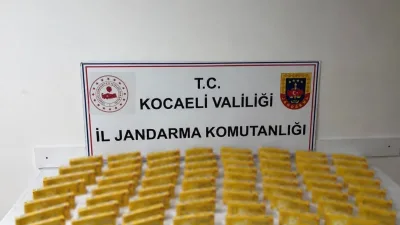Kocaeli’nin Dilovası ve Gebze ilçelerinde jandarma ekiplerince iki ayrı araçta