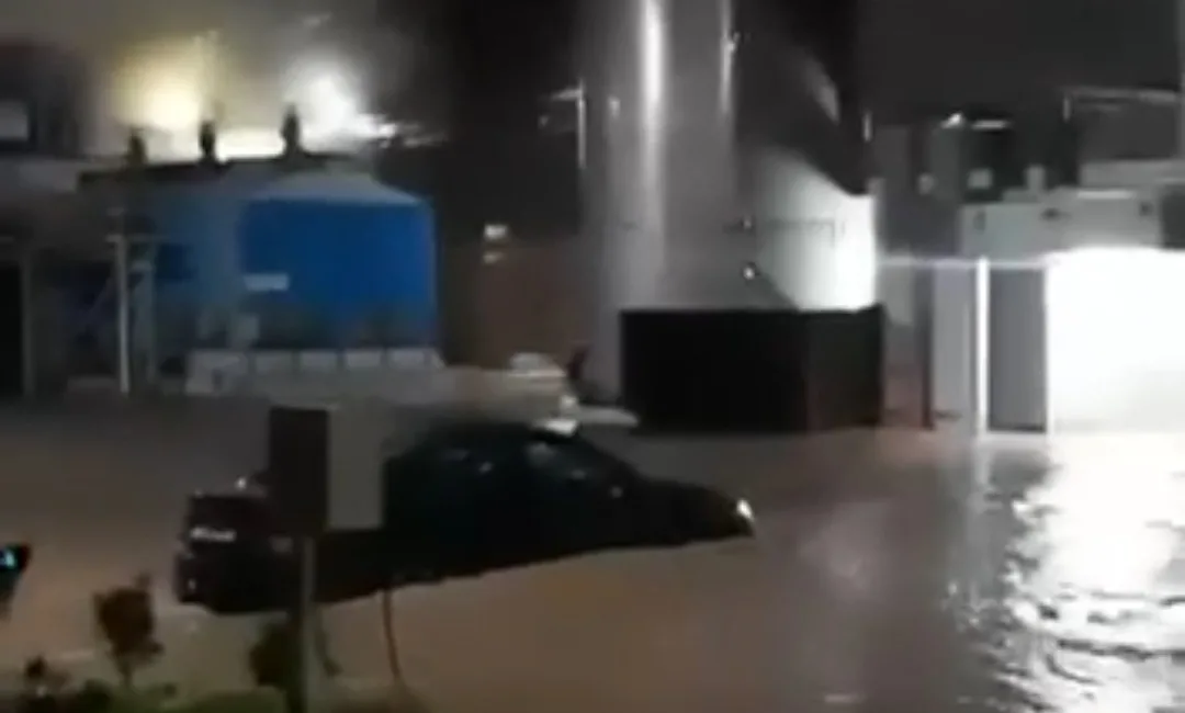 Kocaeli’nin Başiskele ilçesinde gece boyunca etkisini sürdüren kuvvetli sağanak yağış,