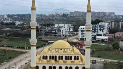 Kocaeli Büyükşehir Belediyesi, kent genelindeki camilerin bakım ve onarım çalışmalarına