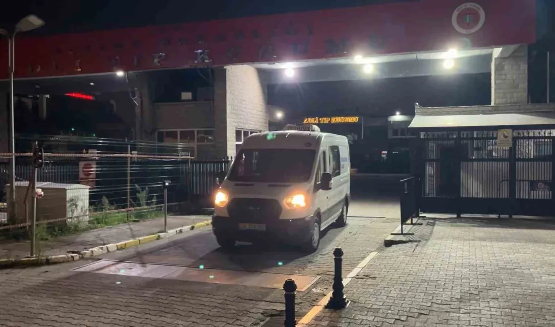 Şişli’deki İstanbul Kongre Merkezi’nde düzenlenen konserde fenalaşarak hayatını kaybeden Mahmud