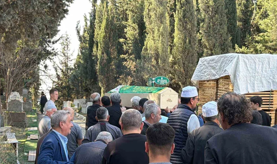 Manisa’nın Akhisar ilçesinde tur otobüsü ile tırın çarpışması sonucu hayatını