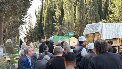 Manisa’nın Akhisar ilçesinde tur otobüsü ile tırın çarpışması sonucu hayatını