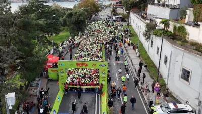 Medicana’nın sağlık sponsoru olduğu Bosphorun Quarter Marathon’da uzman hekimler, meme
