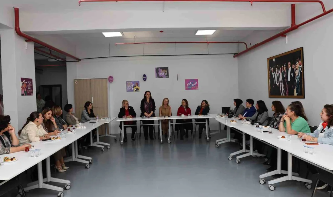 Nilüfer’de 26 Ekim Kadın Muhtarlar Günü dolayısıyla düzenlenen etkinlikte kadın