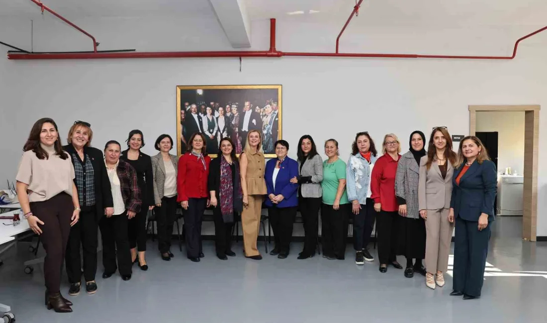 Nilüfer’de 26 Ekim Kadın Muhtarlar Günü dolayısıyla düzenlenen etkinlikte kadın