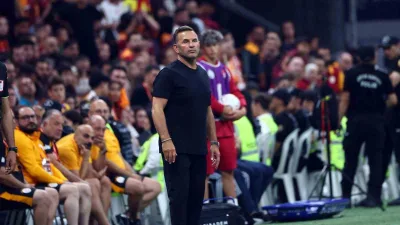 Galatasaray Teknik Direktörü Okan Buruk, sarı-kırmızılıların başında Fenerbahçe ile 11