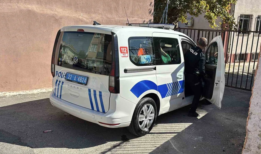 Edirne’de bir ortaokulda eğitim gören 8. sınıf öğrencisinin çantasında kurusıkı