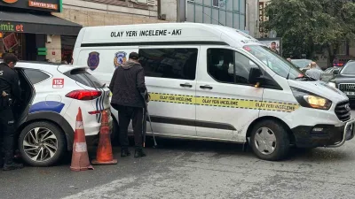 Sarıyer’de bir iş yerine motosikletli iki şahıs tarafından silahlı saldırı