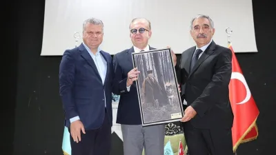 Balıkesir’in Edremit ilçesinde “Mavi Vatan ve Kıbrıs’ta Neler Oluyor?” konulu
