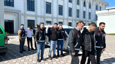 Kocaeli’nin İzmit ilçesinde restoranda 1 kişinin hayatını kaybettiği, 2 kişinin