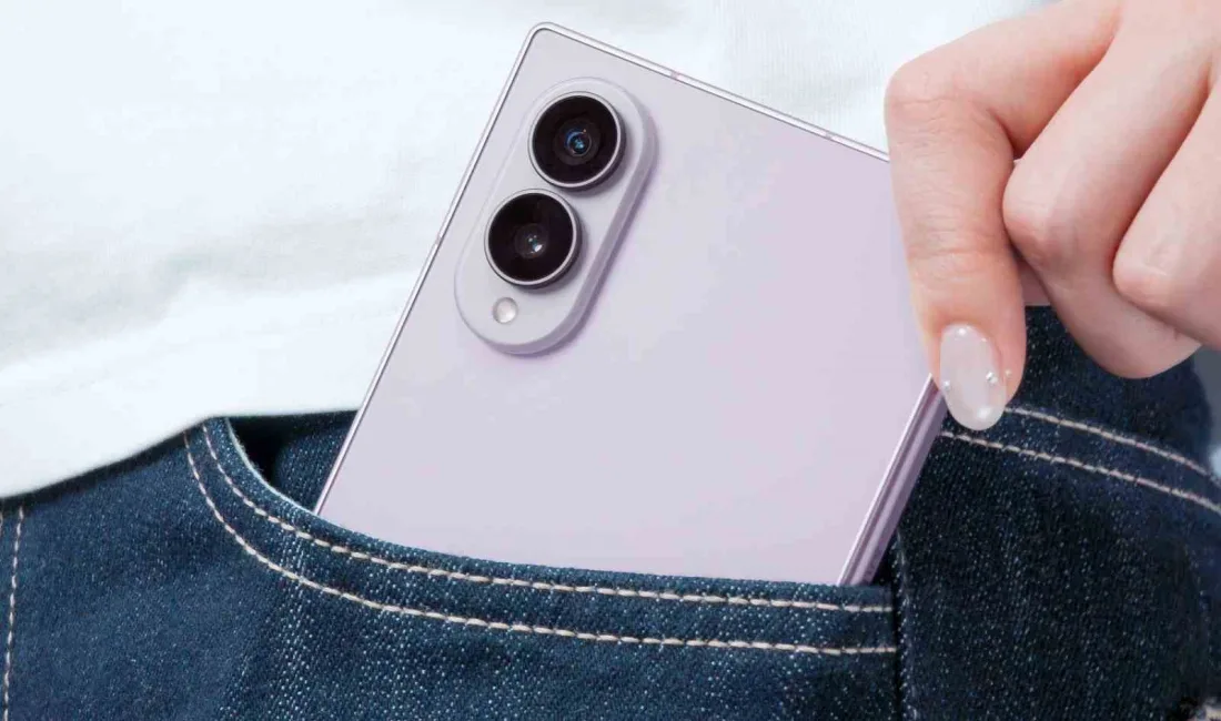 Samsung, katlanabilir telefon alanındaki sekiz nesillik deneyimini yeni Galaxy Z