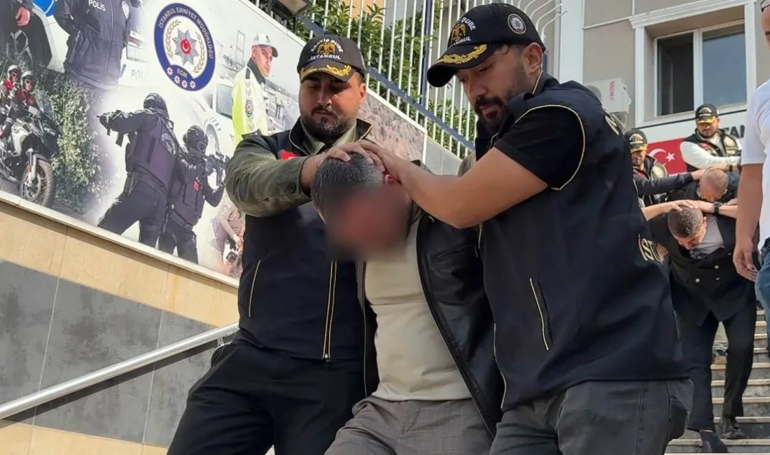 Sarıyer’de takip ettikleri İranlı iş insanını evinden çıktığı esnada sahte