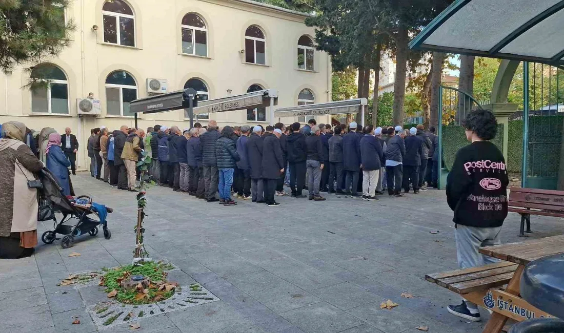 Şişli’deki İstanbul Kongre Merkezi’nde düzenlenen konserde fenalaşarak hastaneye kaldırılan ve