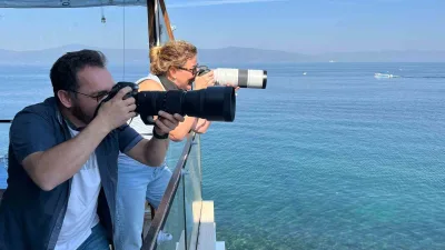 Bursa’da SOLOTÜRK gösterisini izlemek isteyen vatandaşlar şehir merkezinden Mudanya’ya akın