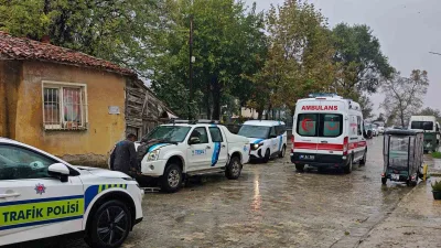 Tekirdağ’ın Malkara ilçesinde, TESKİ’ye ait araç ile motosikletin çarpışması sonucu