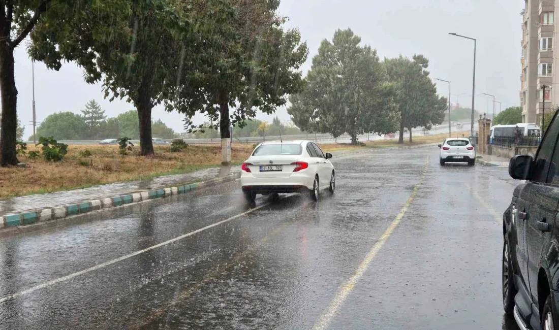 Meteoroloji Genel Müdürlüğü’nün uyarılarının ardından Tekirdağ’ın Süleymanpaşa ilçesinde öğleden sonra